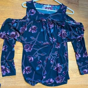 Jessica Simpson Maternity top Medium